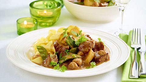 Filetragout mit Champignons Rezept - Foto: House of Food / Bauer Food Experts KG