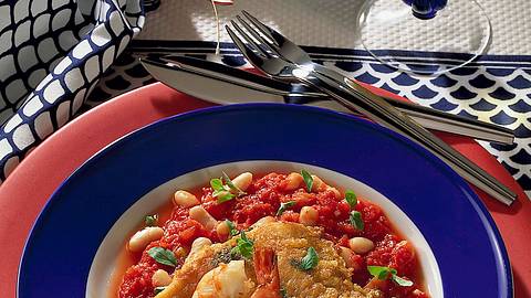 Fisch auf Tomaten-Bohnen Rezept - Foto: House of Food / Bauer Food Experts KG