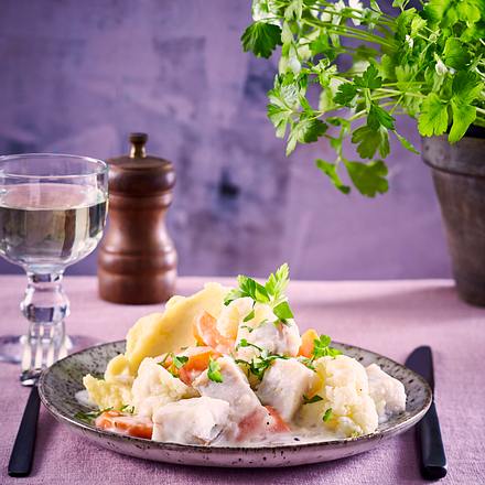 Fisch-Frikassee mit Kartoffelpüree Rezept Fisch-Frikassee mit Kartoffelpüree Rezept