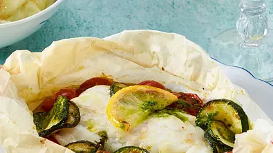 Fisch-Päckchen mit Kartoffelpüree Rezept - Foto: LECKER @ Bauer Media Group
