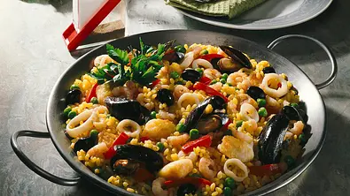 Fisch-Paella Rezept - Foto: LECKER @ Bauer Media Group