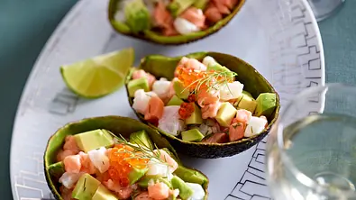 Fisch-Tatar mit Avocado Rezept - Foto: LECKER @ Bauer Media Group