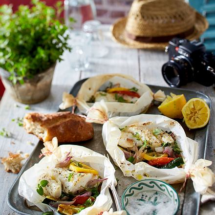 Fisch und Gemüse im Pergament gegart Rezept Fisch und Gemüse im Pergament gegart Rezept
