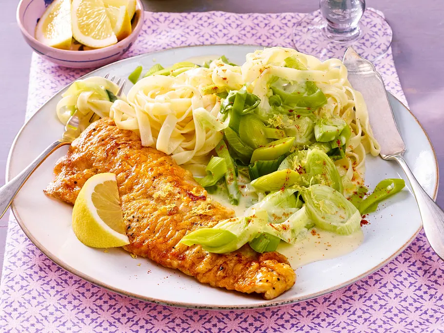 Fisch zu Zitronen-Lauch-Rahm Rezept Fisch zu Zitronen-Lauch-Rahm Rezept