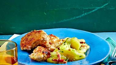 Fischfrikadellen mit Speck-Kartoffelsalat und Honig-Mayo Rezept - Foto: House of Food / Bauer Food Experts KG