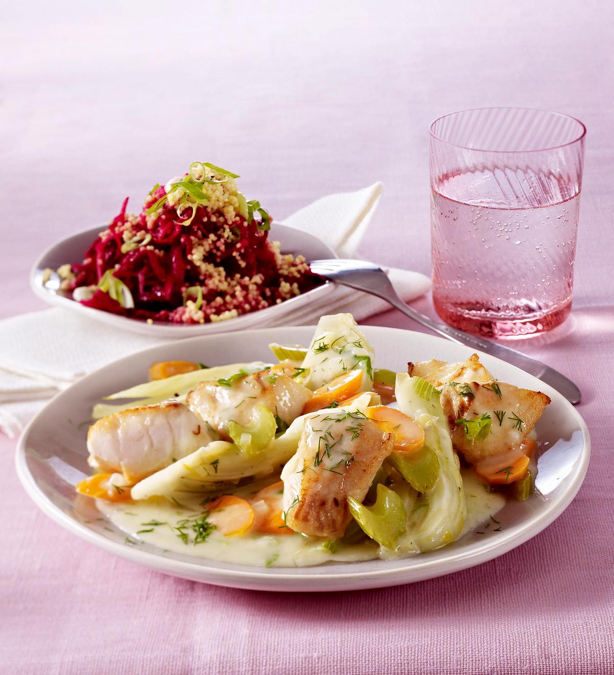 Fischgulasch zu Rote-Bete-Hirse-Salat Rezept