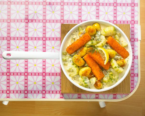 Fischstäbchen-Schmorgurkenpfanne Rezept Fischstäbchen-Schmorgurkenpfanne Rezept
