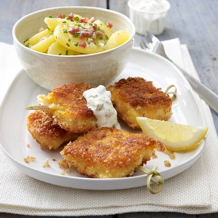 Fischstäbchenspieße mit Speckkartoffelsalat Rezept Fischstäbchenspieße mit Speckkartoffelsalat Rezept