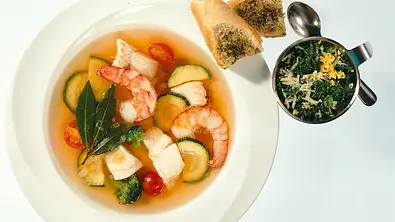 Fischsuppe Rezept - Foto: LECKER @ Bauer Media Group