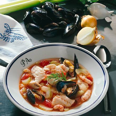 Fischsuppe mit Muscheln Rezept Fischsuppe mit Muscheln Rezept