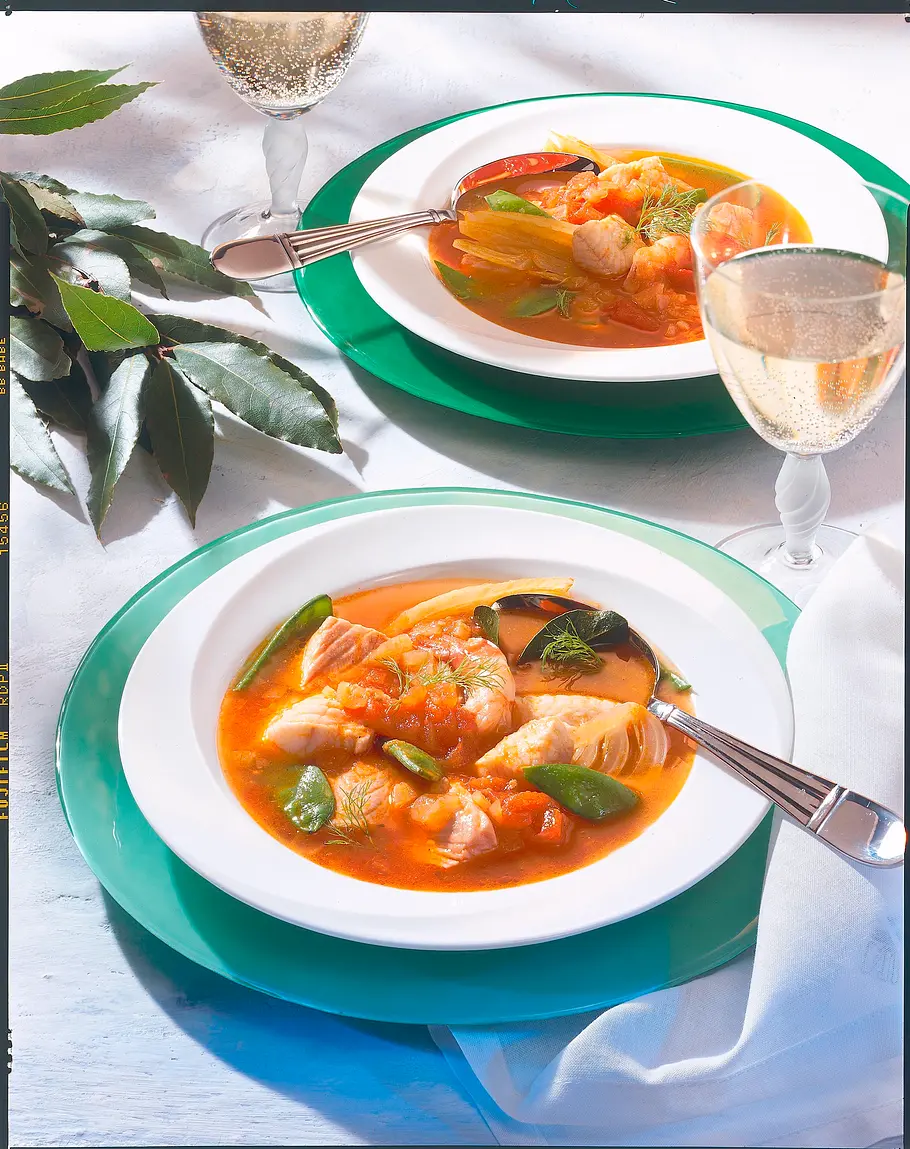 Fischsuppe mit Zuckerschoten Rezept Fischsuppe mit Zuckerschoten Rezept