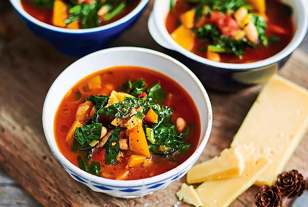 Fixe Grünkohl-Minestrone Rezept Fixe Grünkohl-Minestrone Rezept