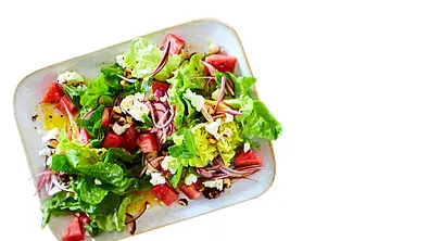 Fixe Salatplatte „Hello Summer“ Rezept - Foto: LECKER @ Bauer Media Group