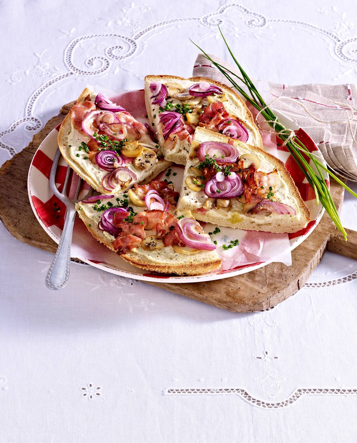 Fladenbrotpizza mit Bacon & Champignons Rezept