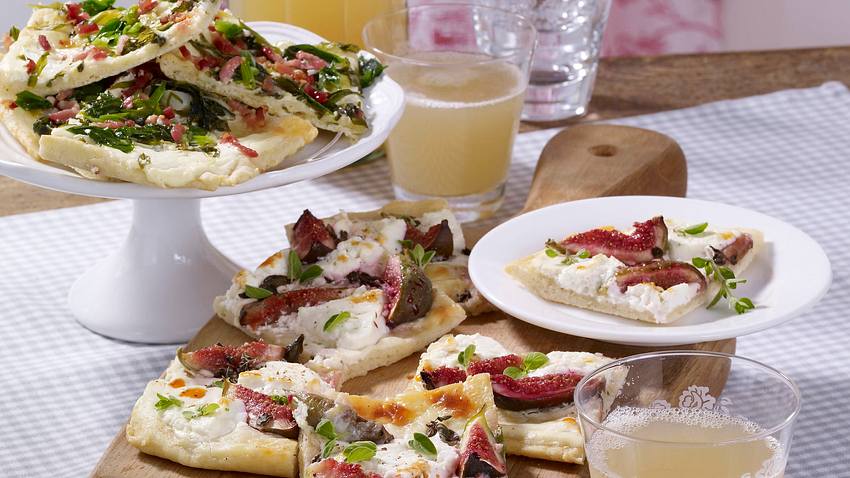 Flammkuchen mit zwei Belägen Rezept - Foto: House of Food / Bauer Food Experts KG