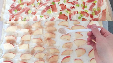 Flammkuchenschnecken mit Speck und Frühlingszwiebeln sowie Apfel und Zimt-Zucker belegen - Foto: lecker.de