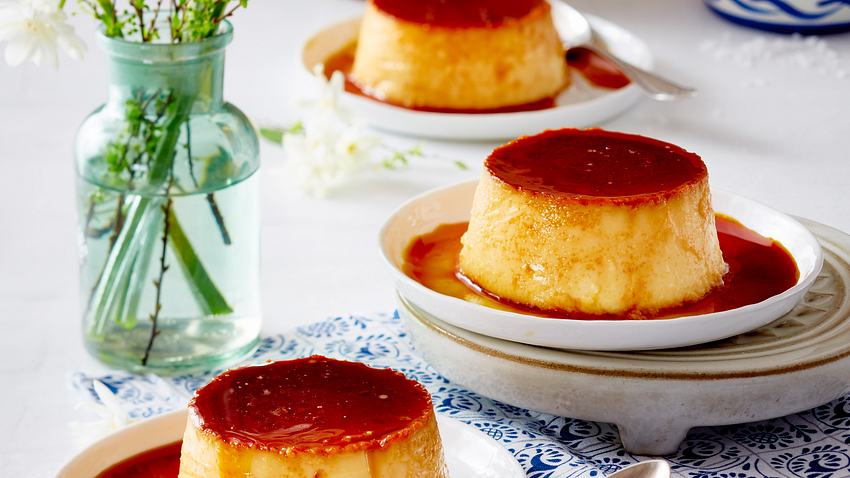 Flan caramel mit Salzflocken Rezept - Foto: House of Food / Bauer Food Experts KG