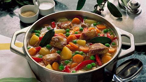 Fleisch auf Gärtnerin Art Rezept - Foto: Neckermann
