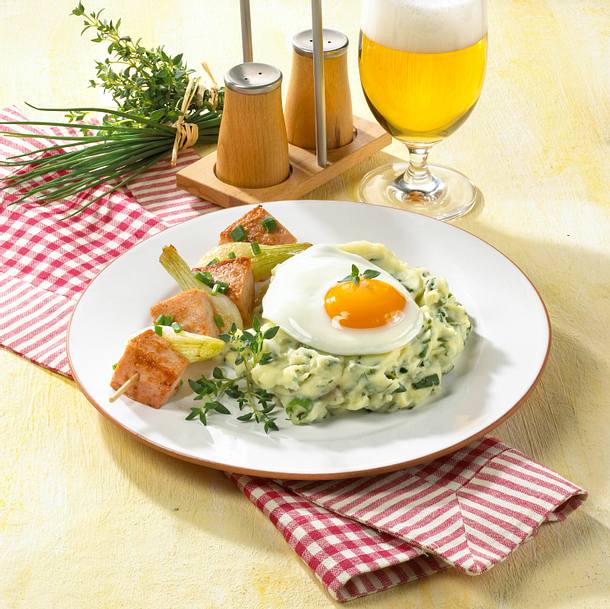 Fleischkäse mit Kräuterkartoffelpüree Rezept Fleischkäse mit Kräuterkartoffelpüree Rezept