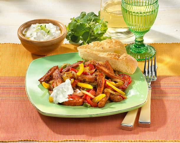 Fleischkäsepfanne nach Gyros-Art Rezept Fleischkäsepfanne nach Gyros-Art Rezept