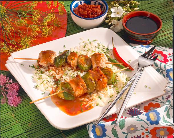 Fleischspieße auf Reis Rezept Fleischspieße auf Reis Rezept