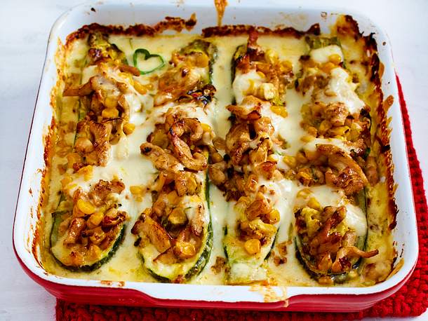 Flittern vor Béchamel Island: Zucchini-Loveboats Rezept Flittern vor Béchamel Island: Zucchini-Loveboats Rezept