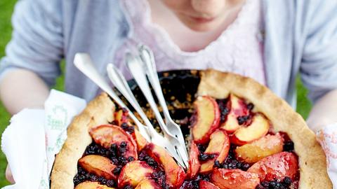 Flower-Power-Sommertarte Rezept - Foto: House of Food / Bauer Food Experts KG