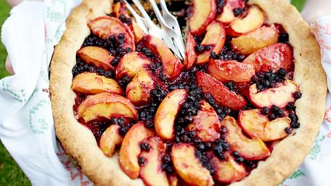 Flower-Power-Sommertarte Rezept - Foto: House of Food / Bauer Food Experts KG