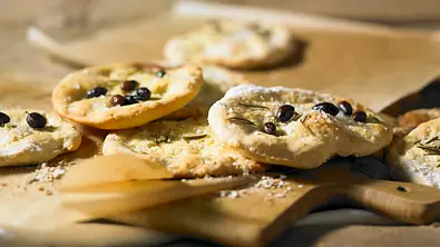 Focaccia Rezept - Foto: LECKER @ Bauer Media Group