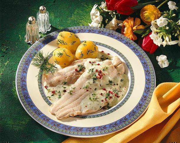 Forellenfilets mit Kresseschaumsoße Rezept