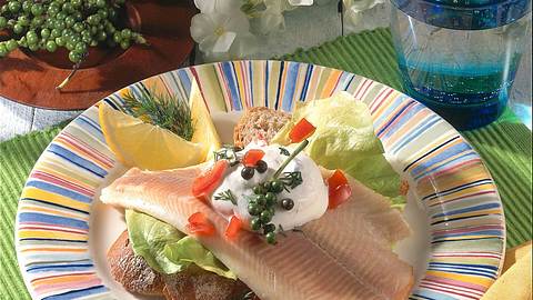 Forellenfilets mit Meerrettich-Sahne Rezept - Foto: House of Food / Bauer Food Experts KG