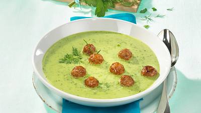 Frankfurter Kräuter-Suppe mit Hackbällchen Rezept - Foto: Först, Thomas