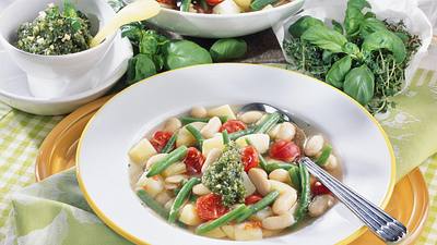 Französische Gemüsesuppe mit Pistou Rezept - Foto: Först, Thomas