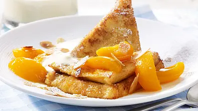 French Toast mit Karamellaprikosen Rezept - Foto: LECKER @ Bauer Media Group