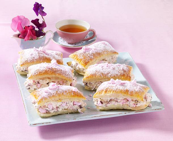 Friesenschnitten mit Baiser-Schoko-Sahne Rezept Friesenschnitten mit Baiser-Schoko-Sahne Rezept