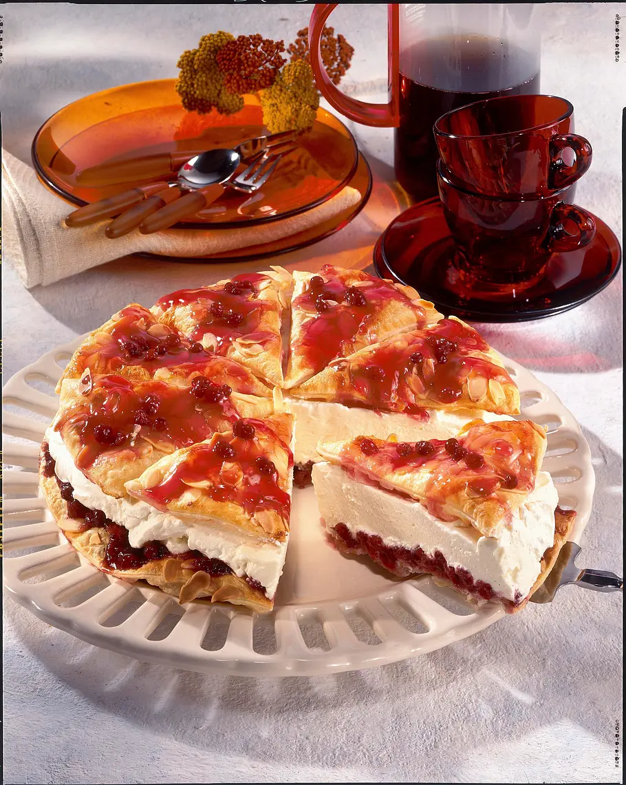 Friesentorte mit Preiselbeeren Rezept Friesentorte mit Preiselbeeren Rezept