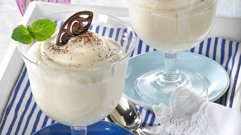 Friesische Rumcreme Rezept - Foto: House of Food / Bauer Food Experts KG