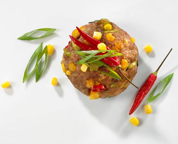 Frikadelle mit Mais, Chili und Lauchzwiebeln Rezept