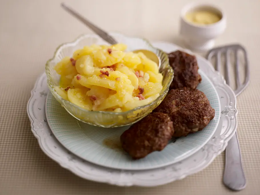 Frikadellen mit Kartoffelsalat Rezept