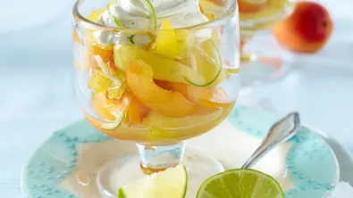 Frische Früchte mit Vanillejoghurt Rezept - Foto: LECKER @ Bauer Media Group