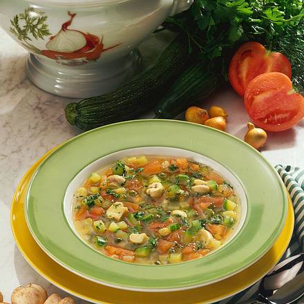 Frische Kräuter-Gemüsesuppe Rezept Frische Kräuter-Gemüsesuppe Rezept