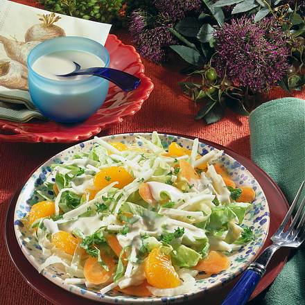Frischer Salat mit Joghurtdressing Rezept Frischer Salat mit Joghurtdressing Rezept