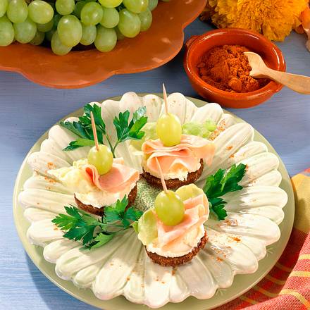 Frischkäse-Taler mit Schinken Rezept