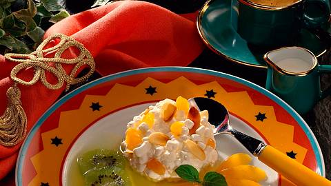 Frischkäse-Aprikosen-Dessert Rezept - Foto: Neckermann