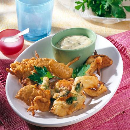 Frittierte Zwiebeln mit Knobi-Dip Rezept