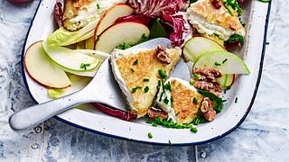 Früchtchen-Wechsle-Dich-Salat mit Ziegenkäse  Rezept - Foto: House of Food / Bauer Food Experts KG
