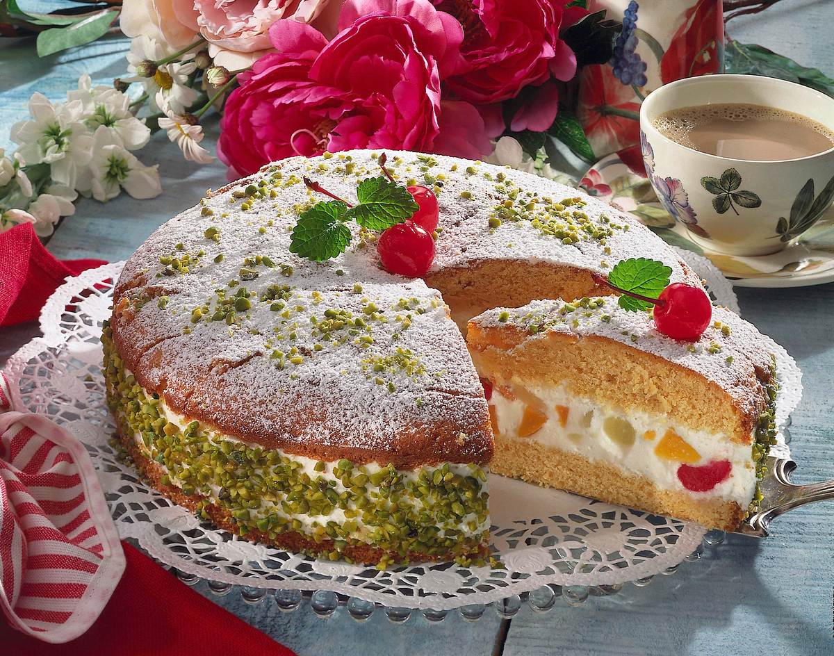 Fruchtcocktail-Torte Rezept