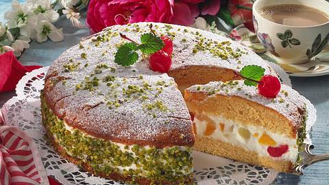 Fruchtcocktail-Torte Rezept - Foto: House of Food / Bauer Food Experts KG
