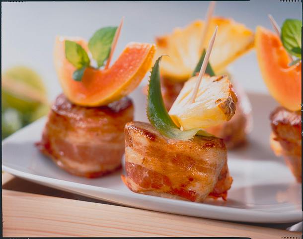 Fruchtige Medaillons mit Speck Rezept Fruchtige Medaillons mit Speck Rezept