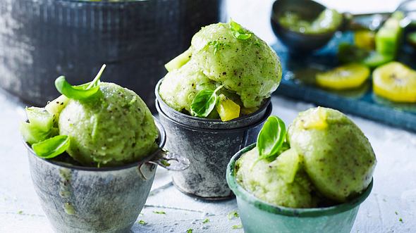 Fruchtige Nicecream Kiwi x Matcha Rezept - Foto: Image Professionals